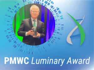 Stephen Kingsmore accepting the 2022 PMWC Luminary Award